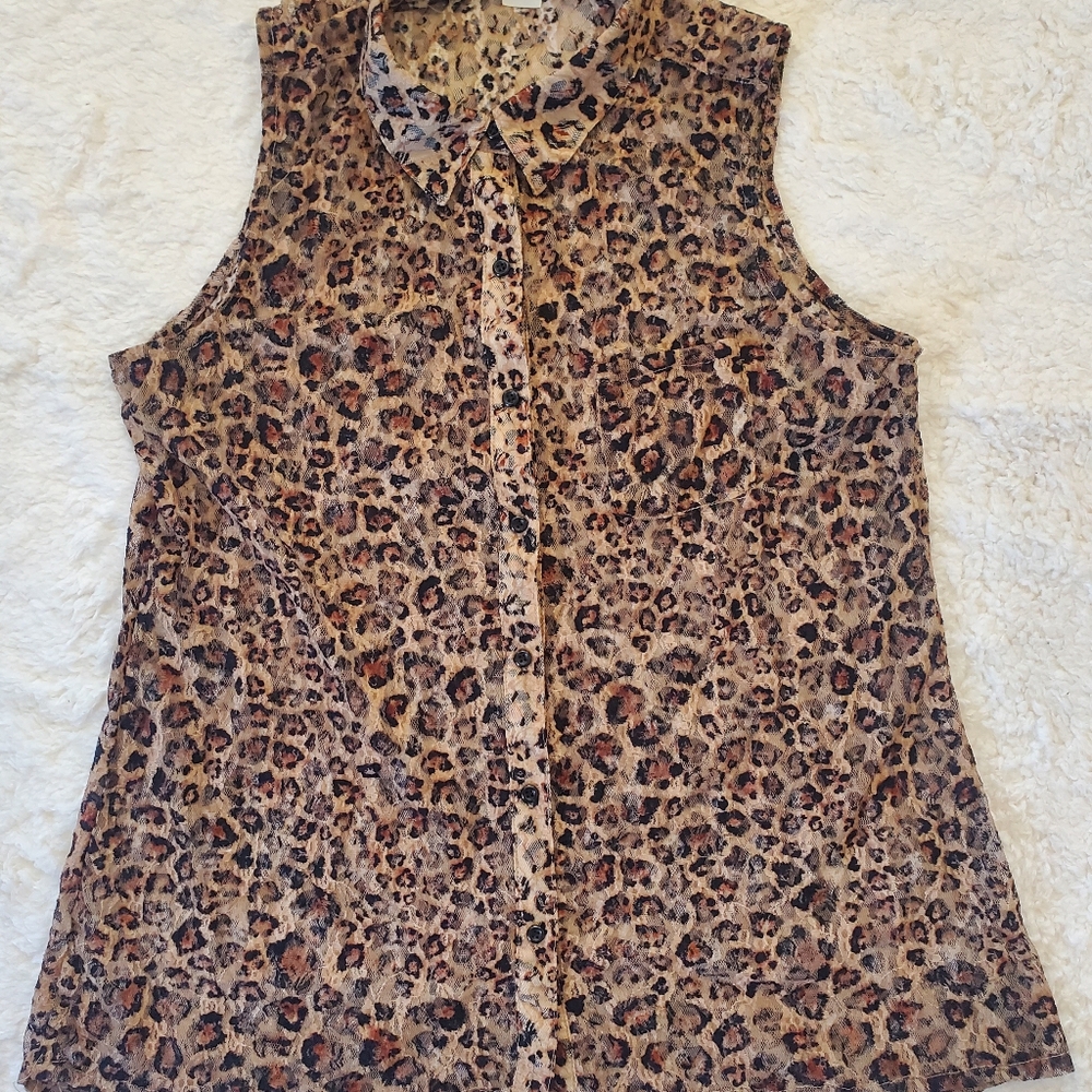LACE Leopard Print Button Shirt. Size XL.